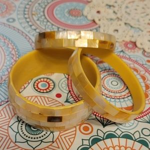 Vintage Mother of Pearl Bangle Bracelet Set